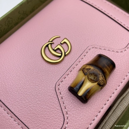 Hyper Peter Gucci Diana wallet card case 0723